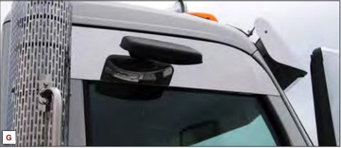 Peterbilt 567/579 8" Top Of Door Trim (Chop Look)